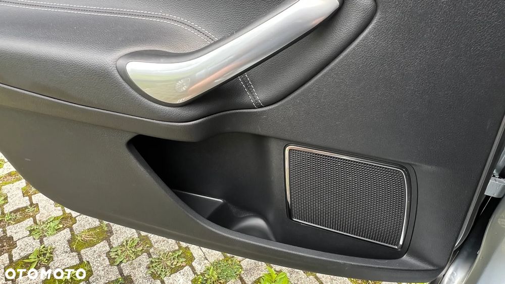 Ford Mondeo 2.0 Titanium X - 10