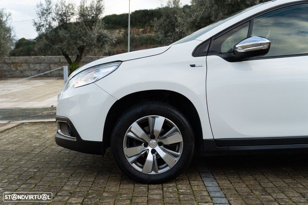 Peugeot 2008 1.2 PureTech Style - 26