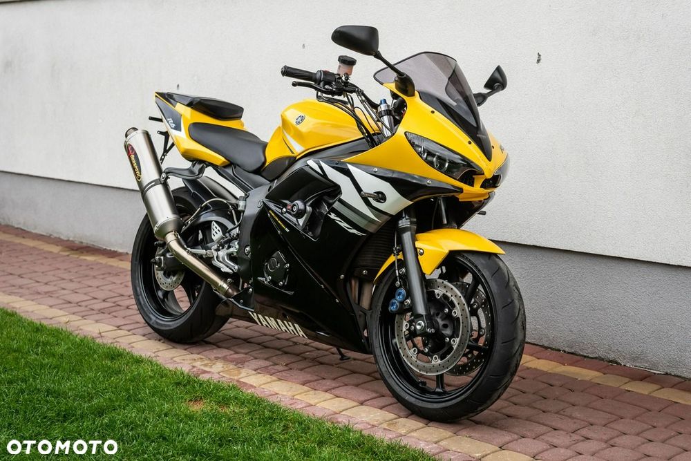 Yamaha R6 - 1