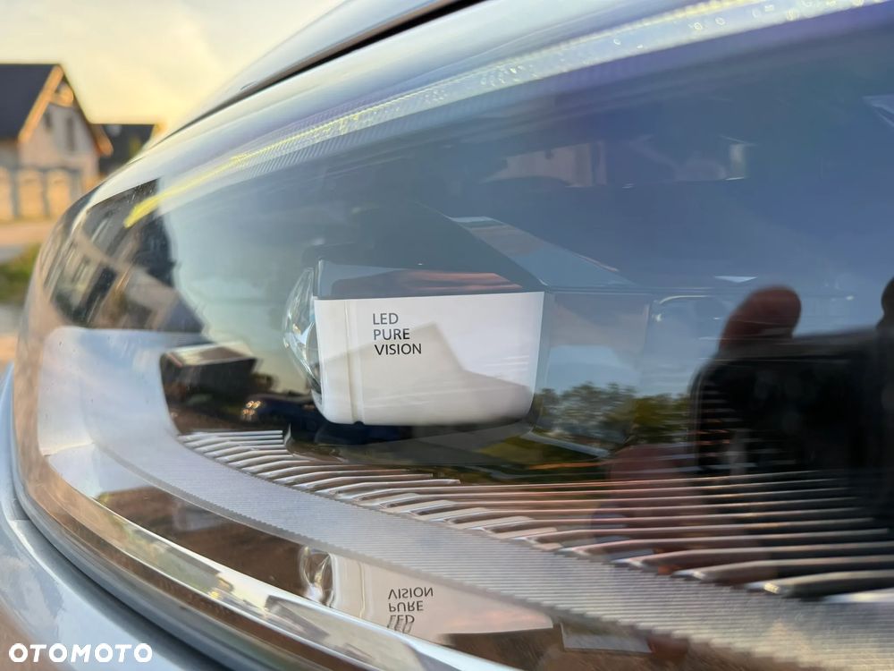 Renault Megane ENERGY dCi 110 EDC BOSE EDITION - 10