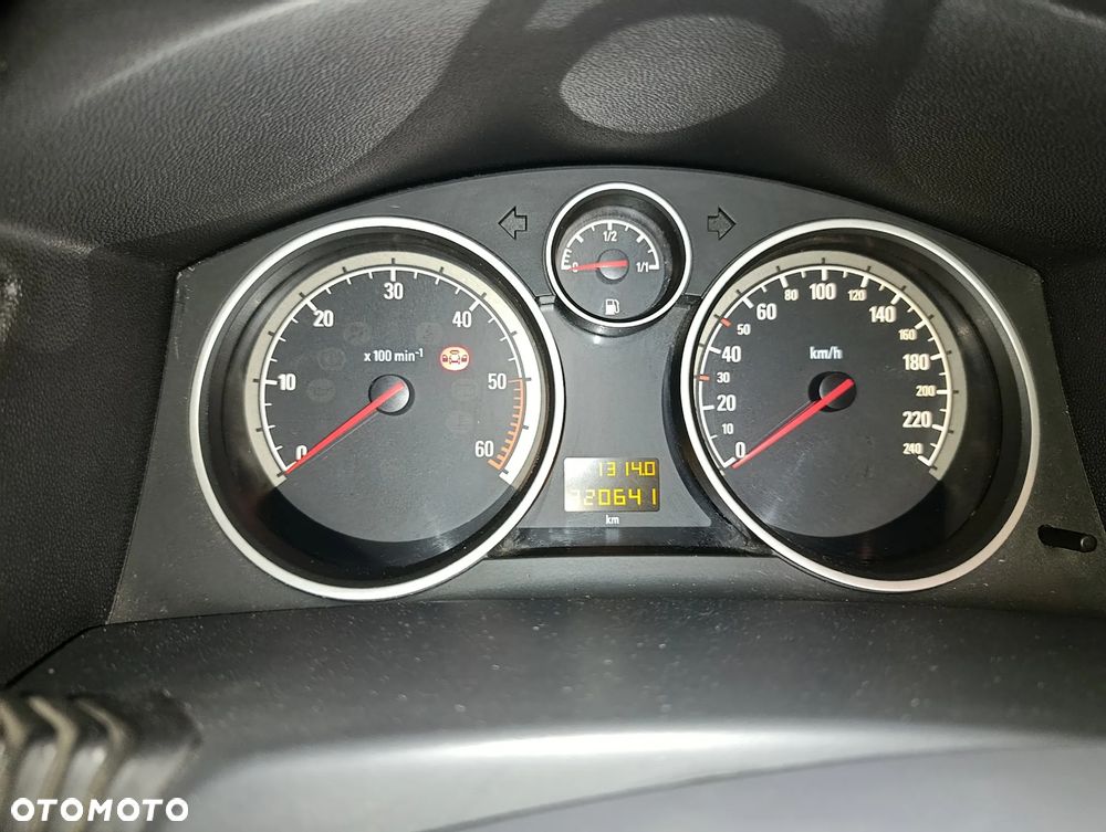 Opel Astra 1.9 CDTI - 9