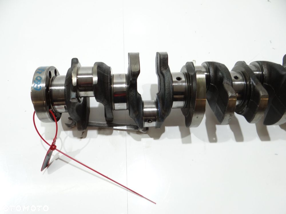WAŁ KORBOWY BMW E60 525 D 256D2 OE 7790813 - 2