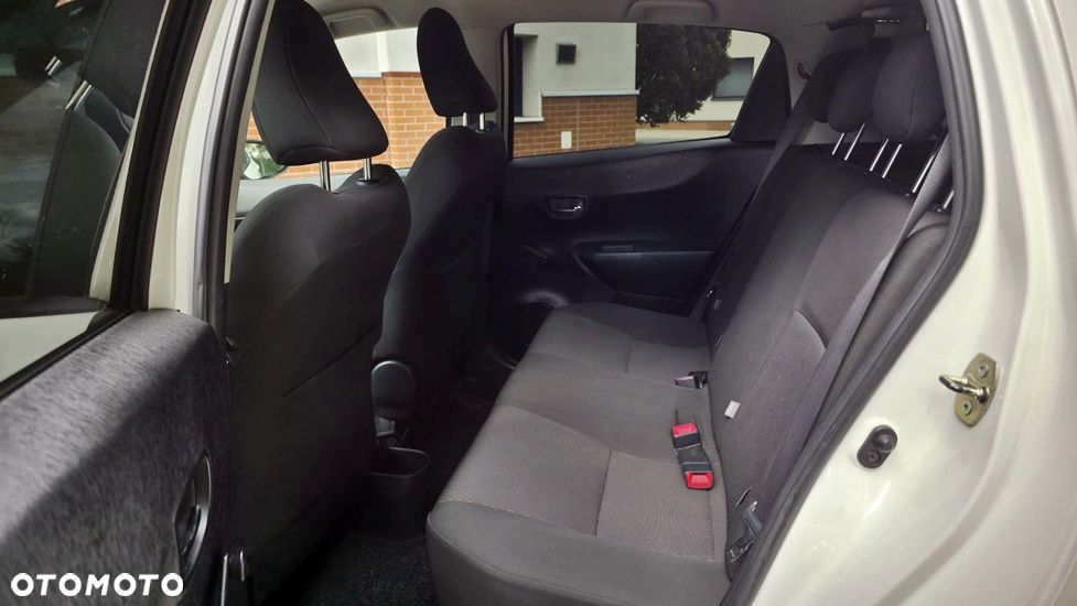 Toyota Yaris 1.33 Premium - 19