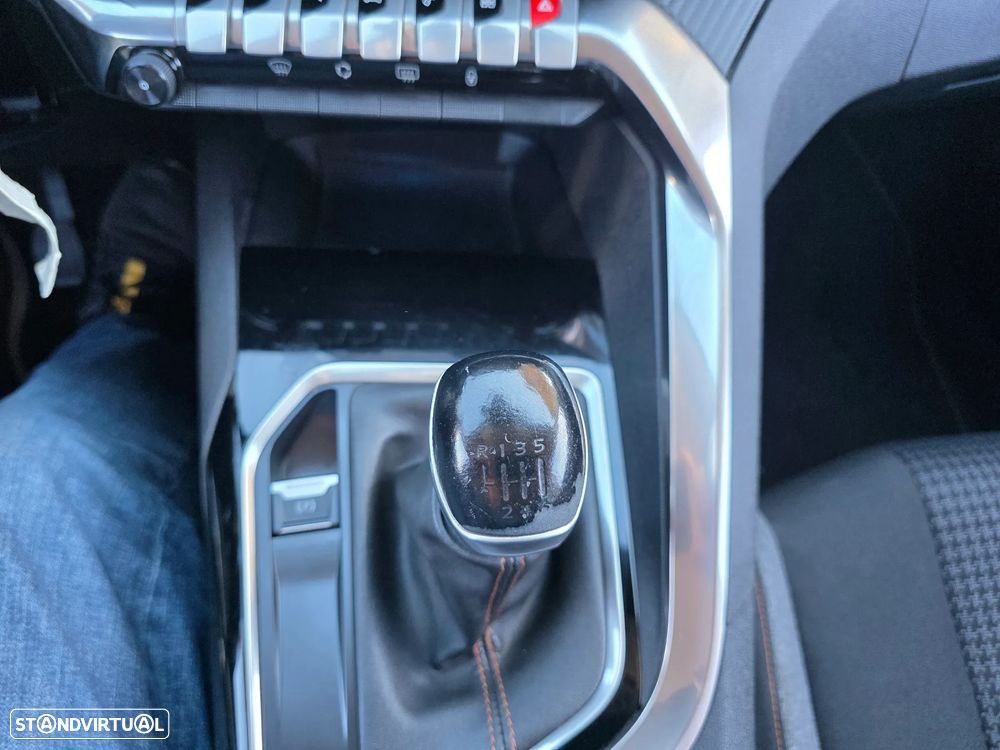 Peugeot 3008 PureTech 130 Stop & Start GPF Active - 14