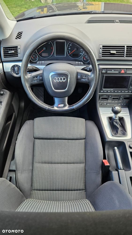 Audi A4 Limousine 2.0 TDI - 8