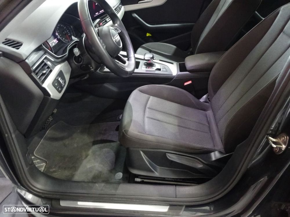Audi A4 35 TDI S tronic - 11