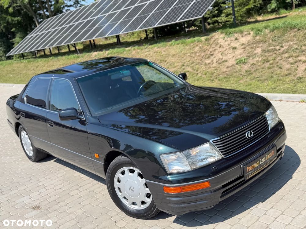 Lexus LS - 3