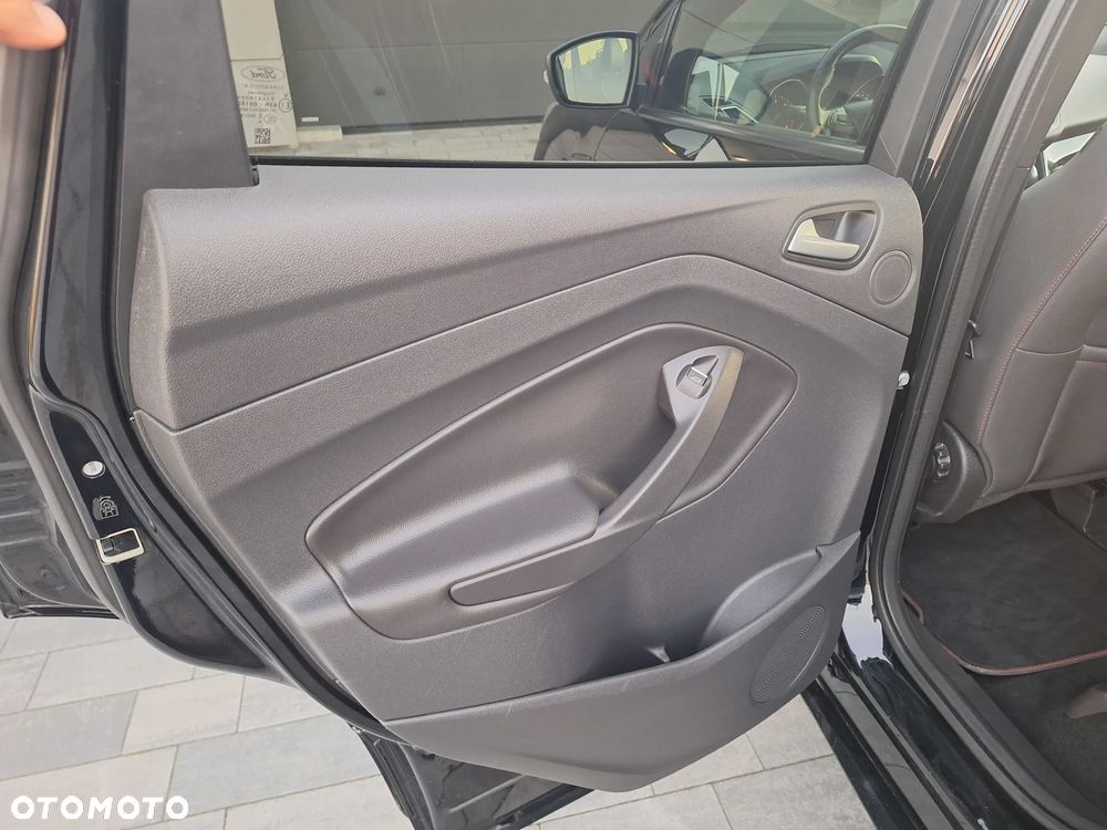 Ford Kuga 2.0 TDCi 4x4 ST-Line - 17