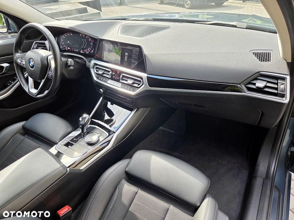BMW Seria 3 - 38