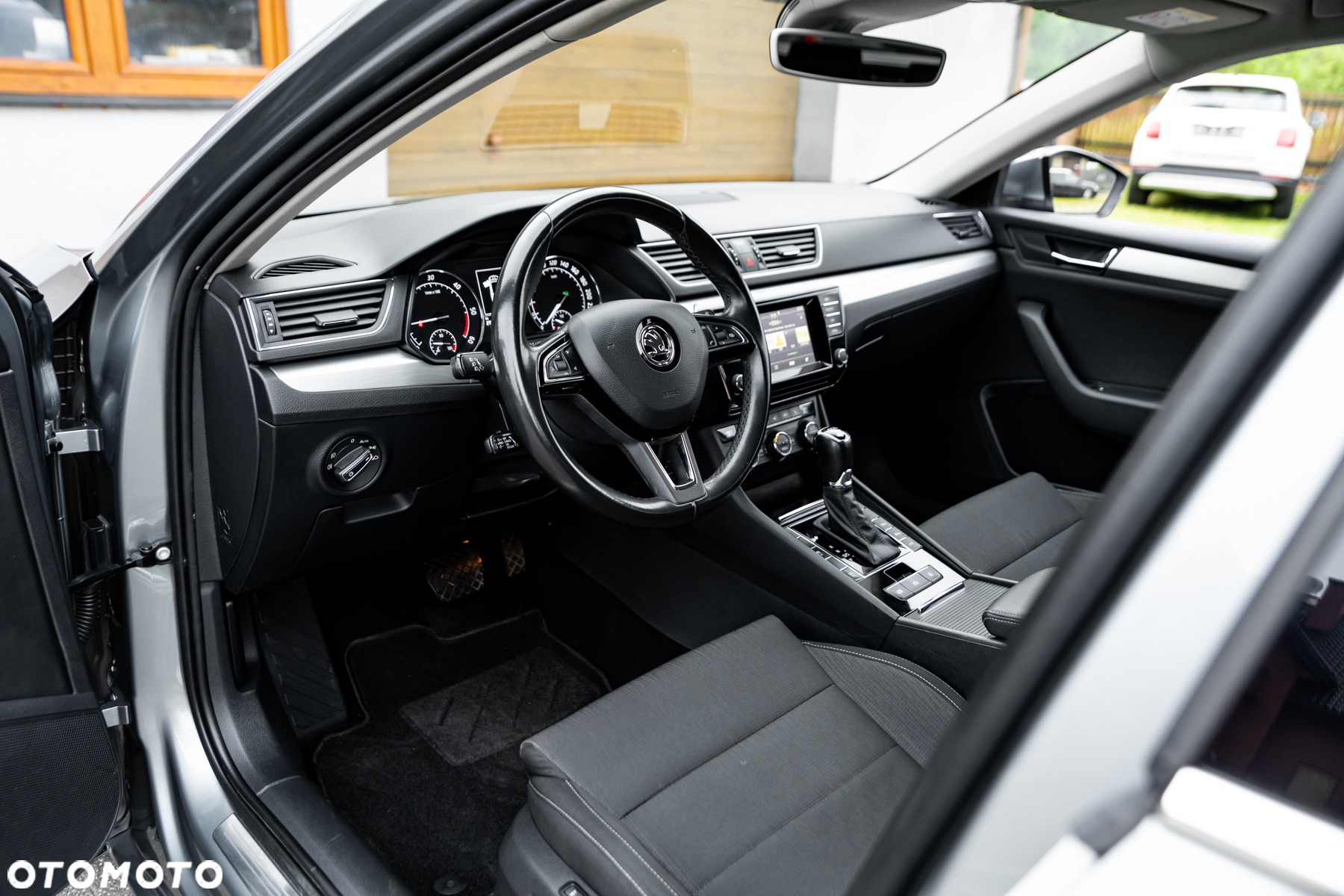Skoda Superb Combi 2.0 TDI 4x4 DSG Ambition - 19