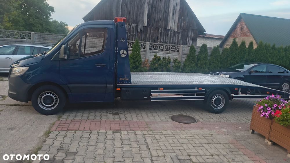 Mercedes-Benz Sprinter - 4