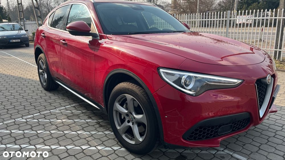 Alfa Romeo Stelvio 2.0 Turbo 16V AT8-Q4 Veloce Ti - 3