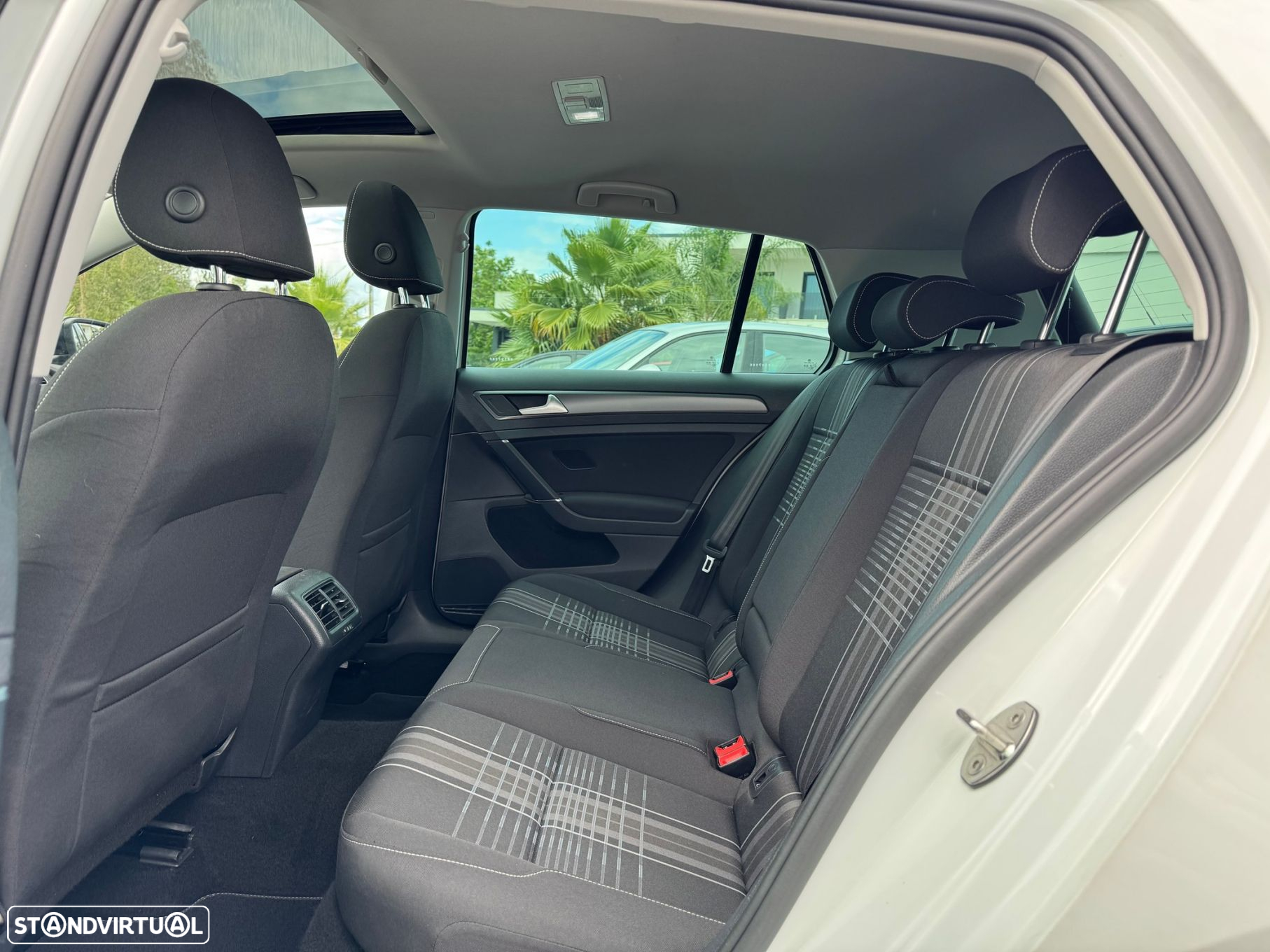 VW Golf 1.2 TSi BlueMotion Lounge - 6