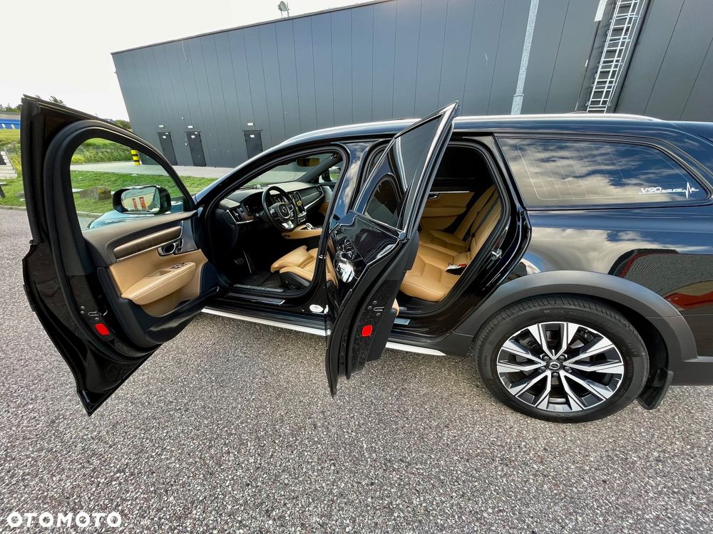 Volvo V90 B5 D AWD Ultimate Dark - 31