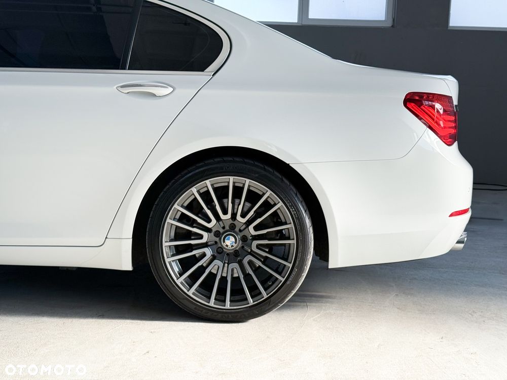 BMW Seria 7 730d - 17