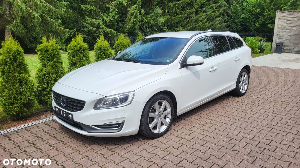 Volvo V60 D4 Drive-E Momentum - 4