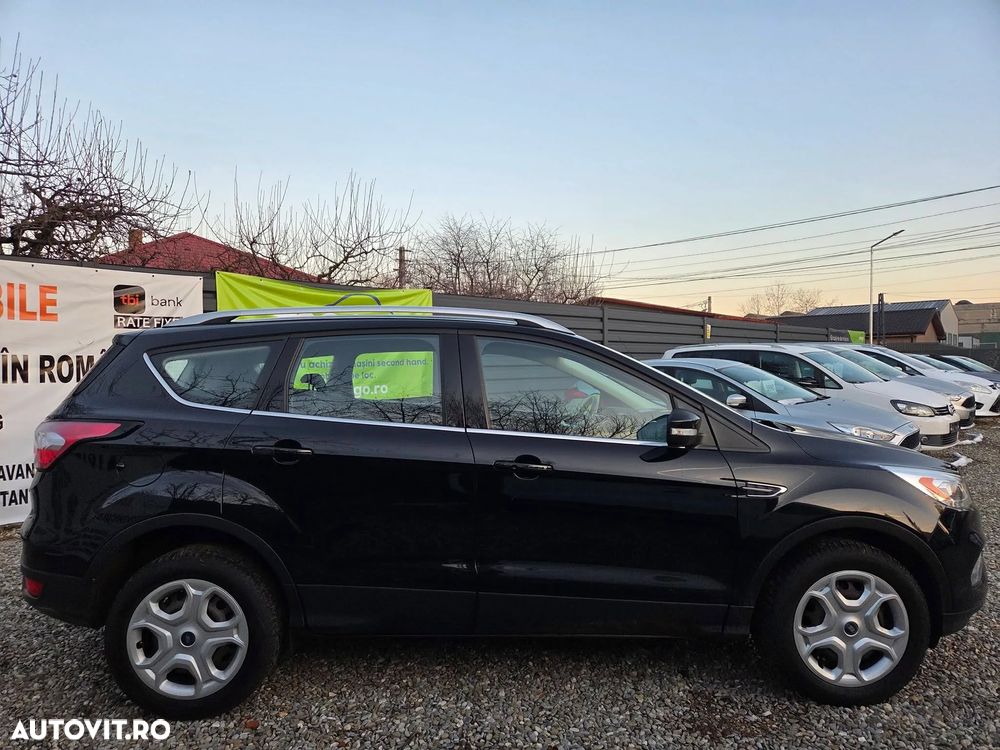 Ford Kuga 1.5 TDCi 2x4 Business Edition - 12