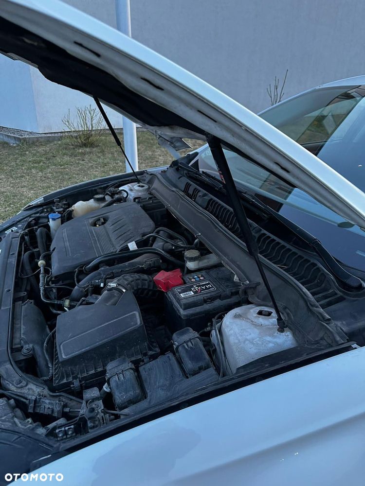 Ford Fusion - 8