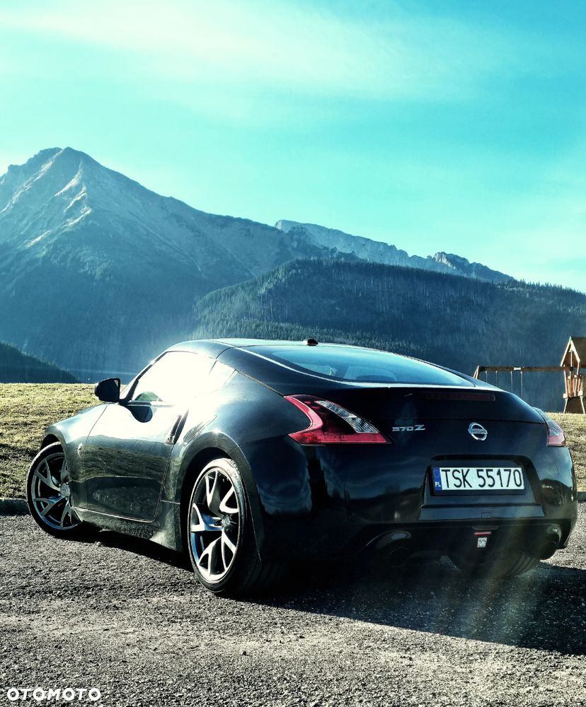 Nissan 370 Z - 5