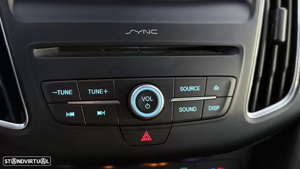 Ford Focus SW 1.5 TDCi Titanium ECOnetic - 29