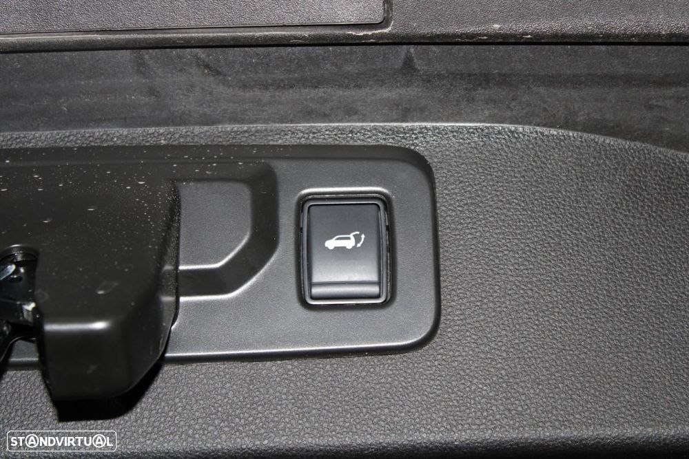 Renault Scénic E-Tech 220 Long Range Techno - 9