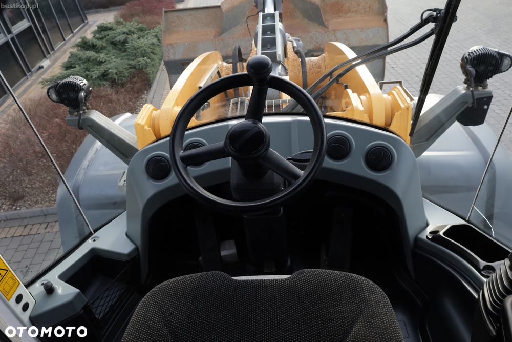 Liebherr L566 XPower - 26