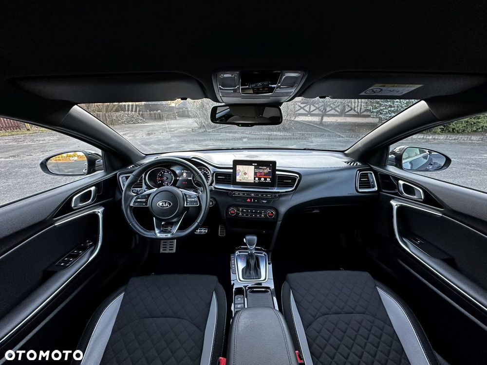 Kia ProCeed 1.4 T-GDI DCT7 OPF GT LINE - 24