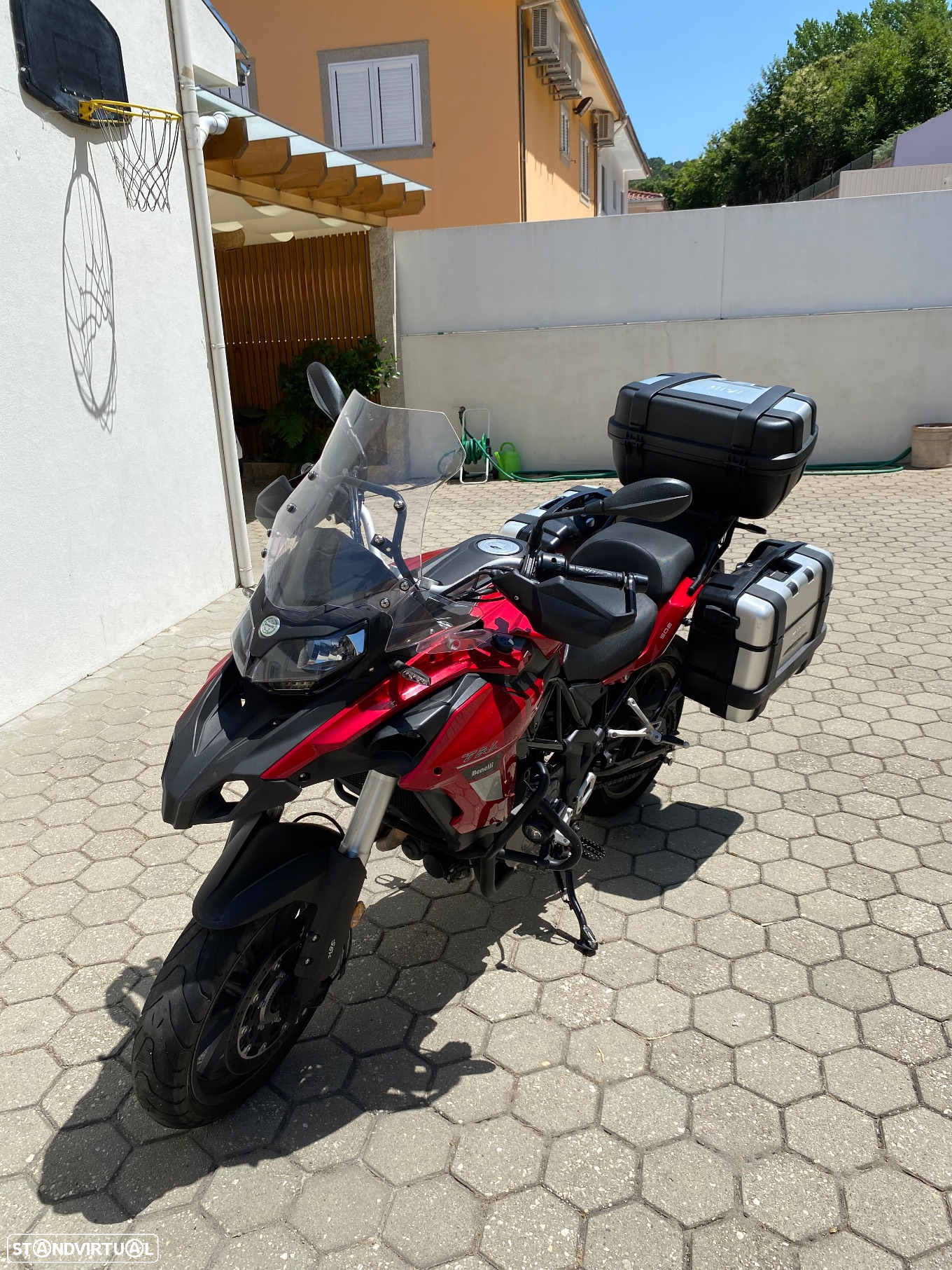 Benelli TRK 502 - 4