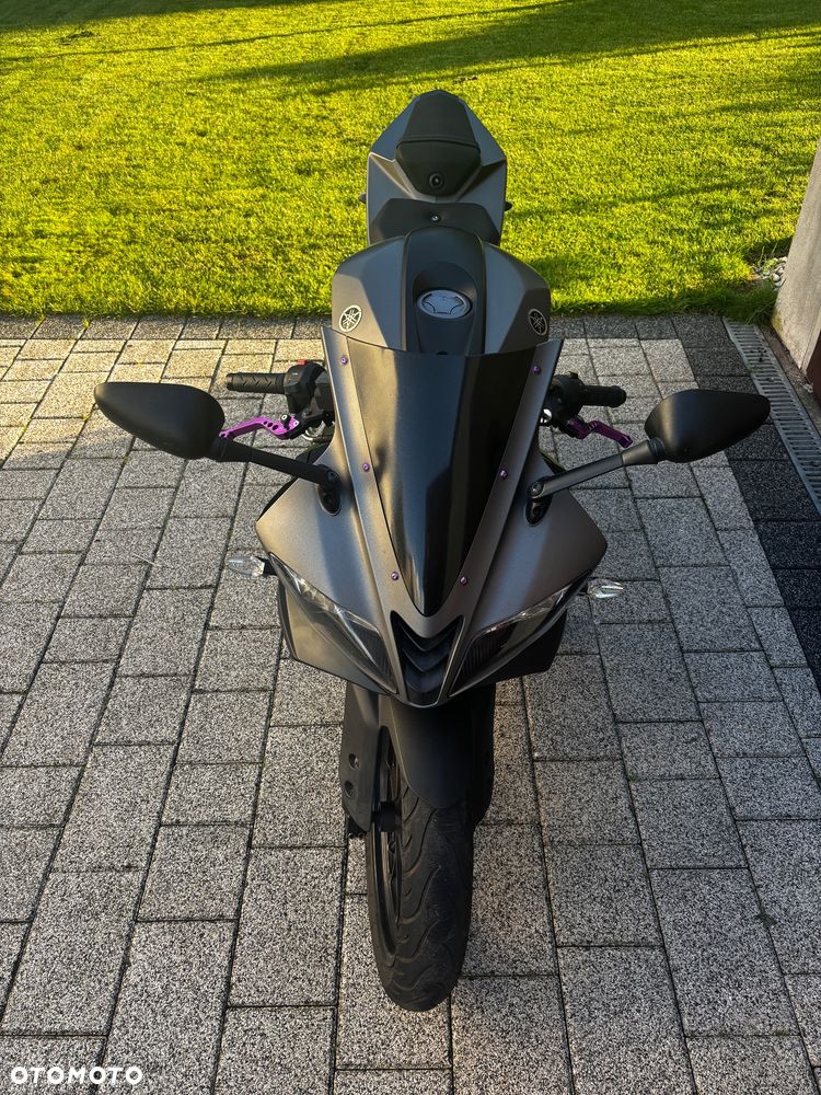Yamaha YZF - 10