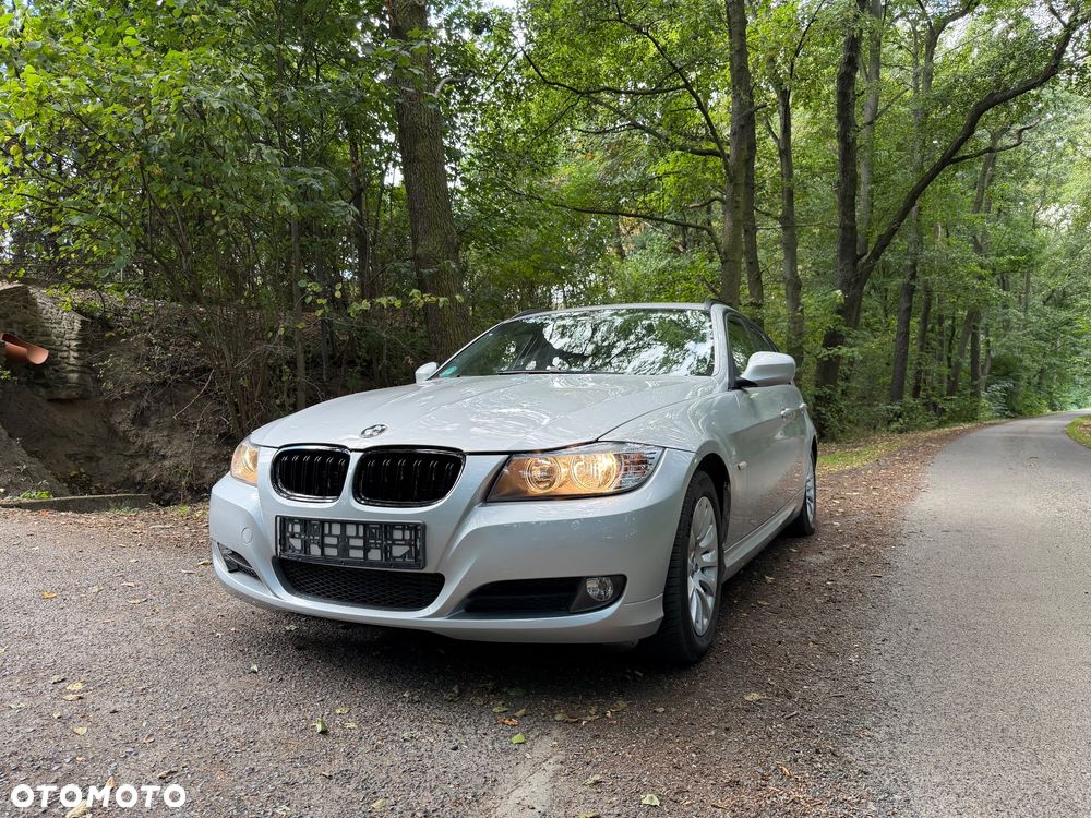 BMW Seria 3 320d DPF - 3