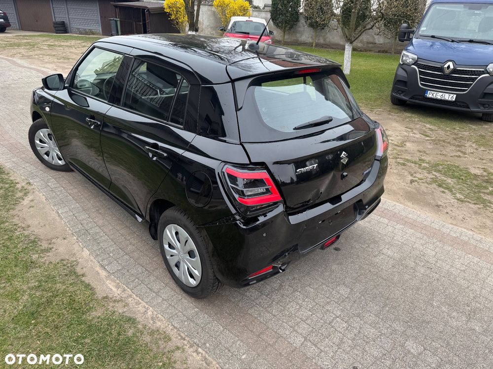 Suzuki Swift 1.2 Dualjet Hybrid MT Club - 13