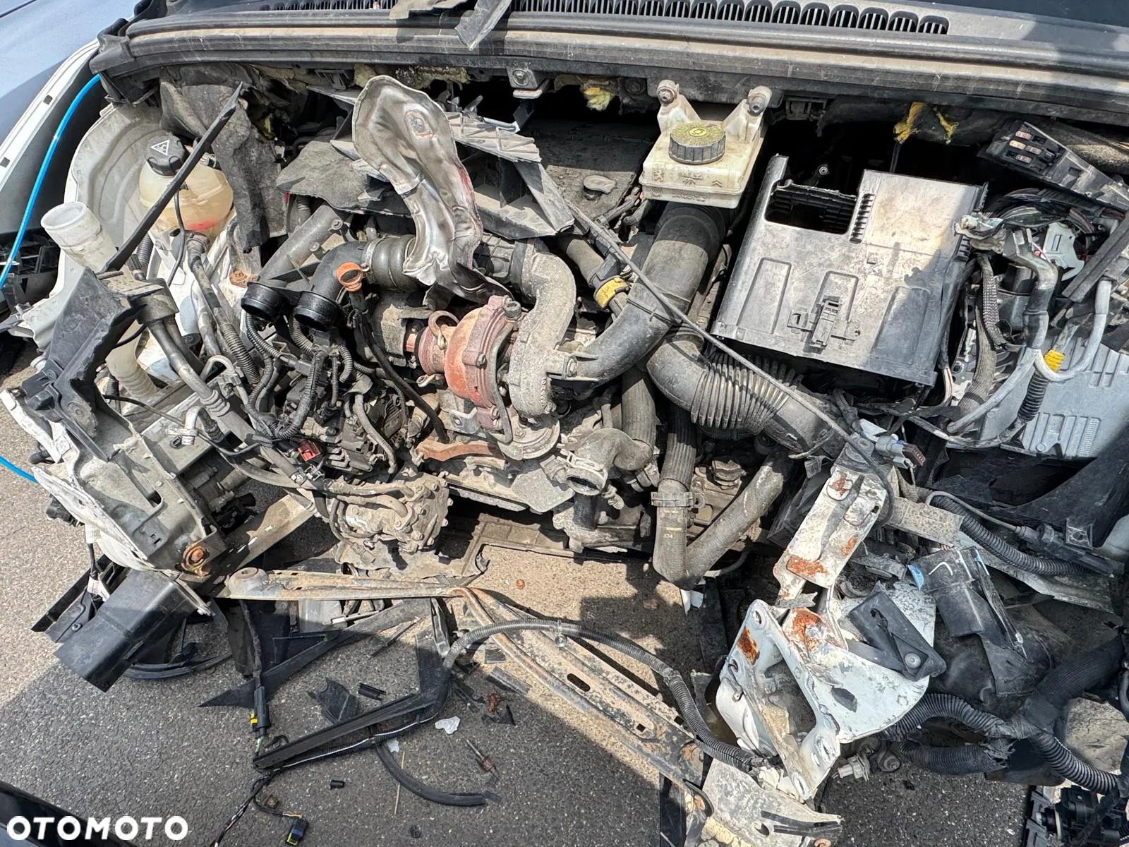 Klapa bagażnika Peugeot 5008 I poj. 1.6 Diesel 112 KM - 10