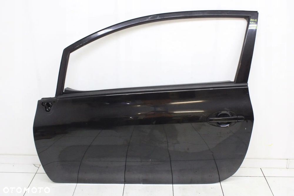 TOYOTA AURIS 3D 06R- DRZWI LEWE PRZEDNIE LEWY PRZÓD 209 - 1