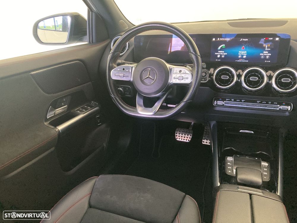 Mercedes-Benz GLA 180 d AMG Line - 13
