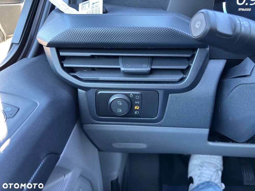 Ford Transit Custom Van Trend 2.0 136 KM  FWD - 11