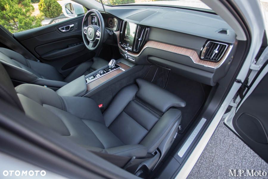 Volvo XC 60 - 40