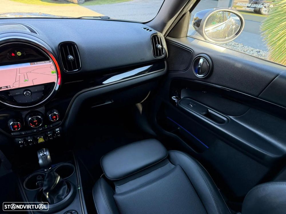 MINI Countryman Cooper SE ALL4 Auto - 22