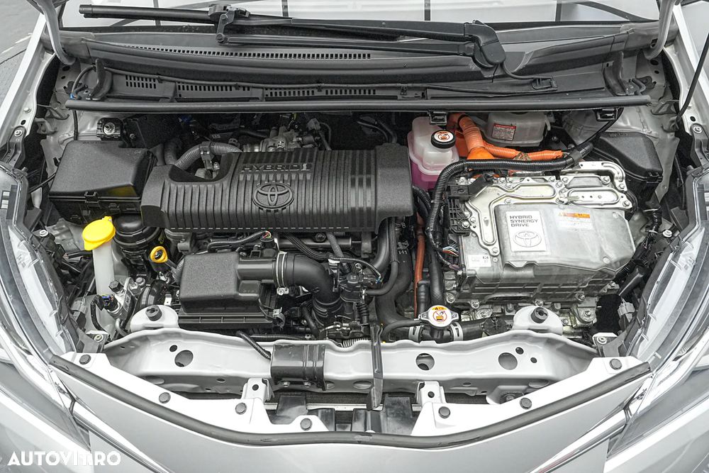 Toyota Yaris 1.5 VVT-i HSD Dynamic - 26