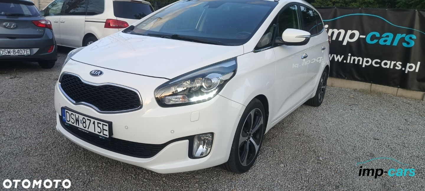 Kia Carens - 20
