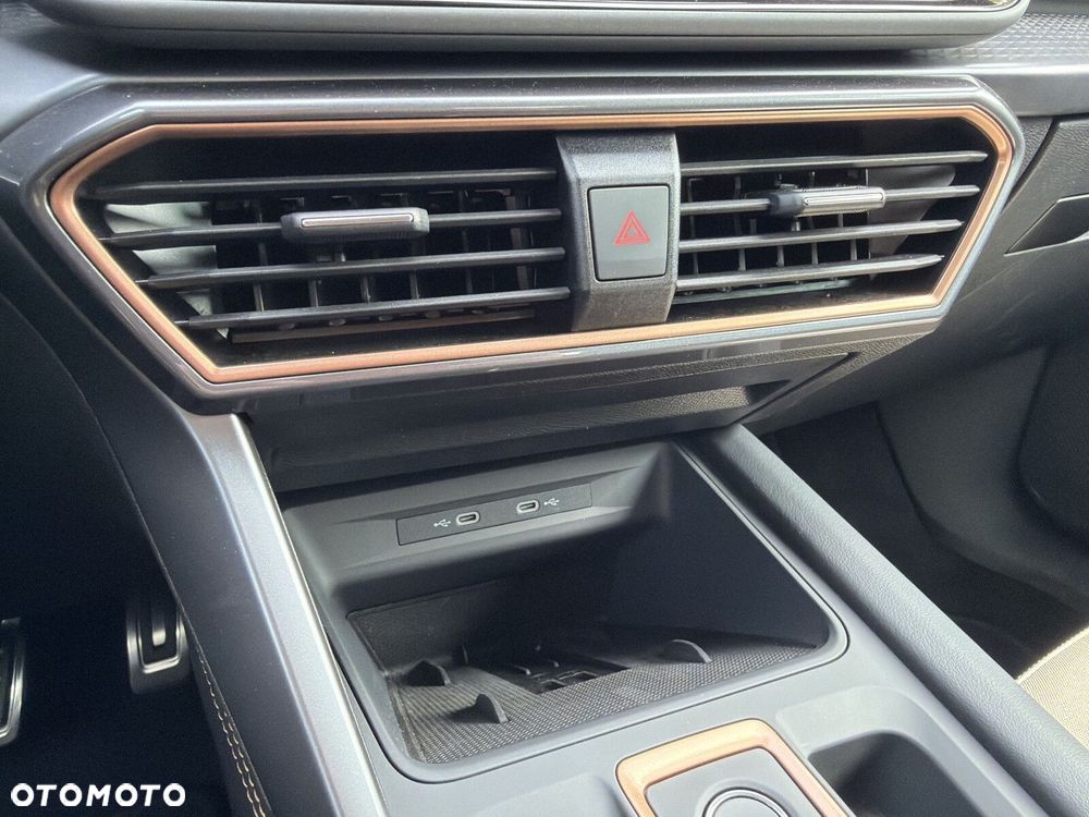 Cupra Formentor 1.5 eTSI mHEV DSG - 22