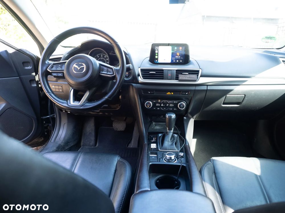 Mazda 3 - 10