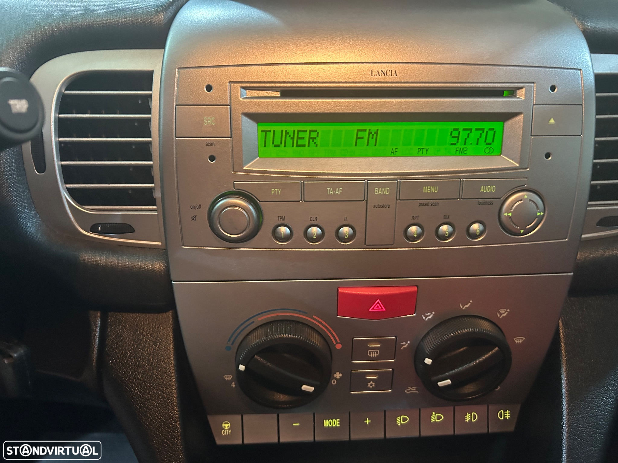 Lancia Ypsilon - 18