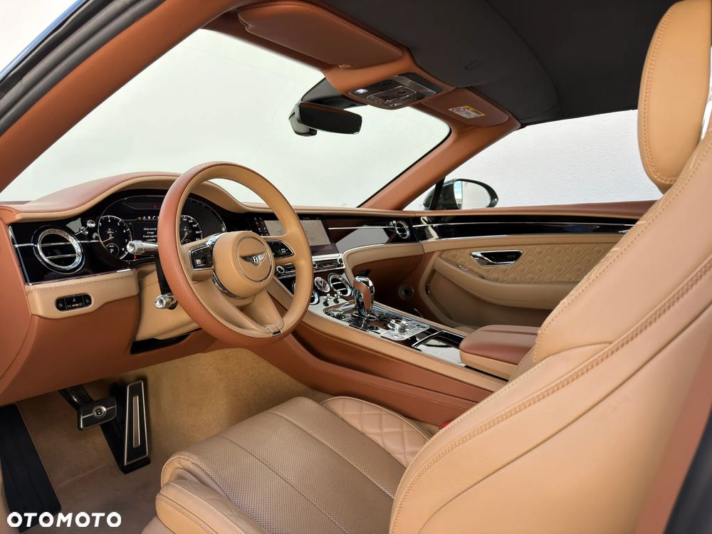 Bentley Continental GT - 10