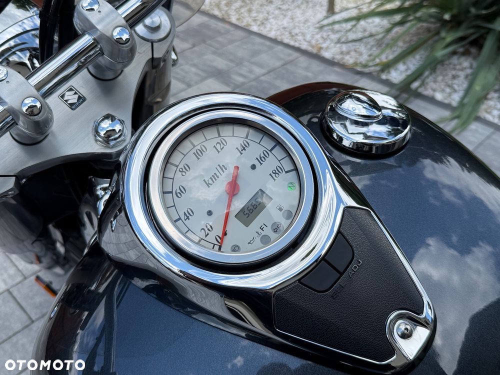 Suzuki VL 800 Volusia - Boulevard C50 - 22