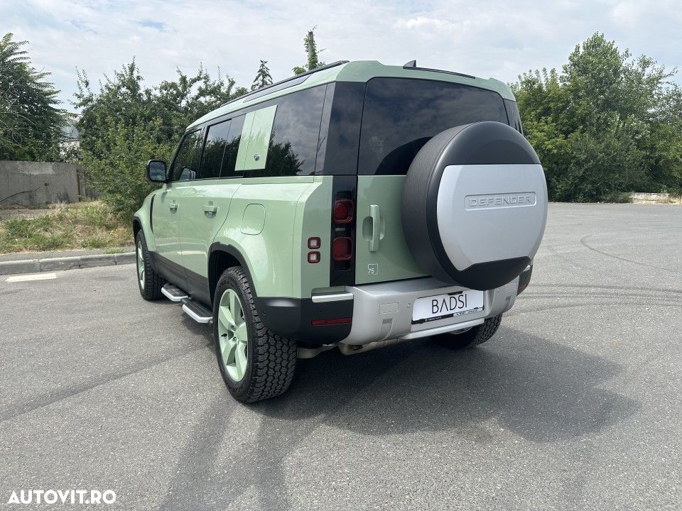 Land Rover Defender - 4