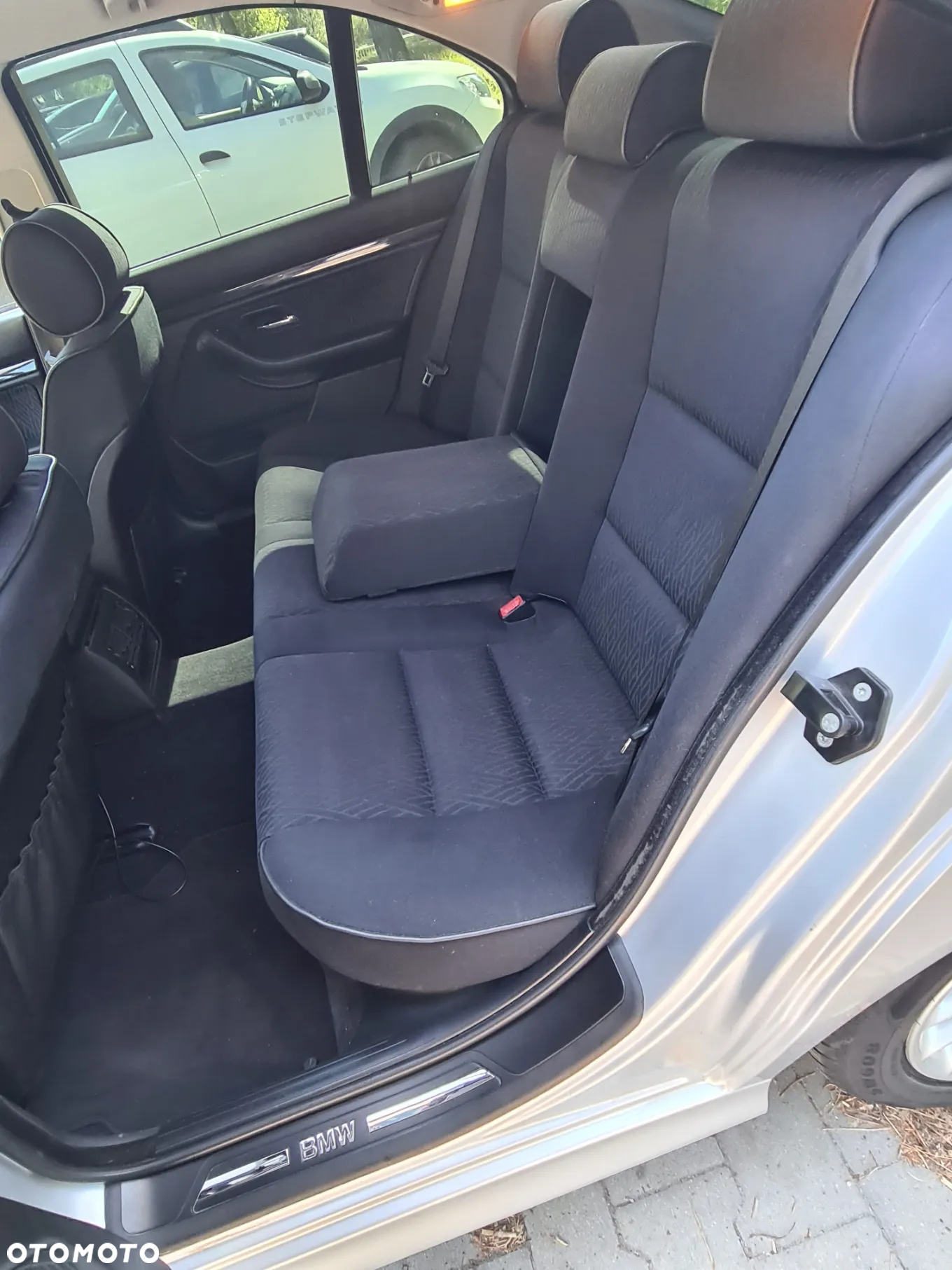 BMW Seria 5 520i - 23