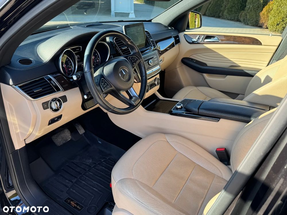 Mercedes-Benz GLE - 9