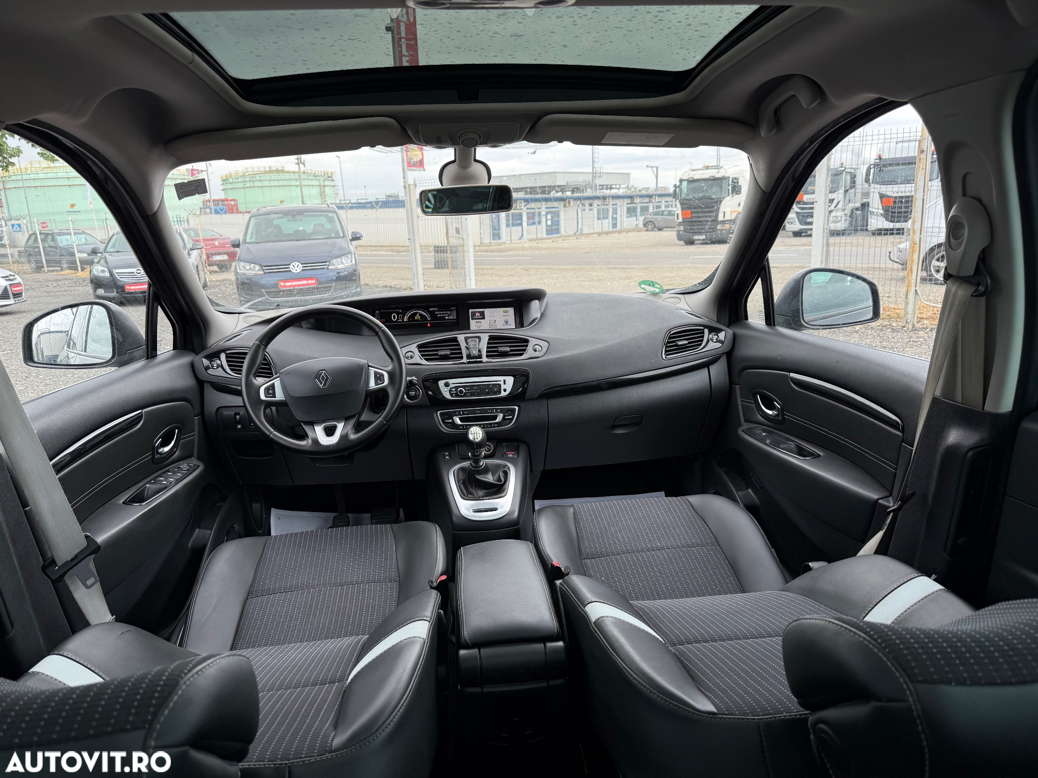 Renault Grand Scenic ENERGY dCi 130 BOSE EDITION - 8