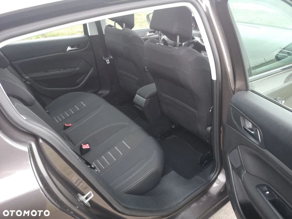 Peugeot 308 125 THP Allure - 7