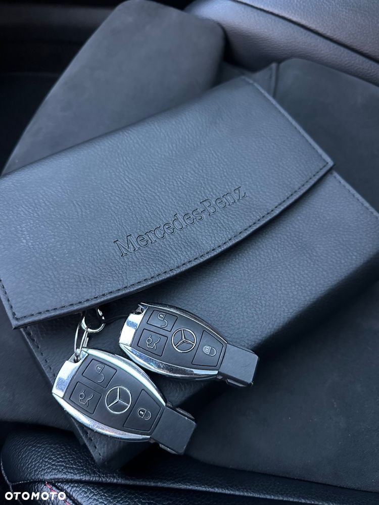 Mercedes-Benz Klasa C AMG 43 4Matic 9G-TRONIC Night Edition - 32